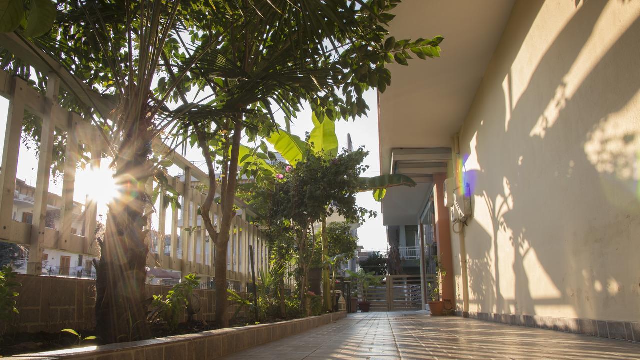 Four Seasons 2 Apartment Paralia Katerinis Ngoại thất bức ảnh